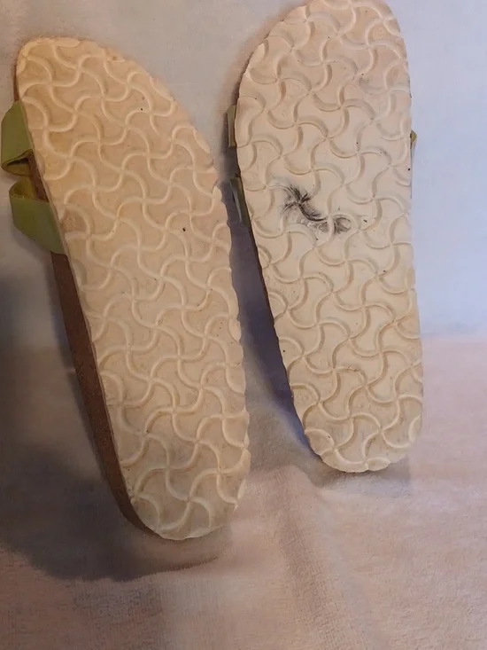 Birkenstock Women’s Glossy Light Green Double-Buckle Sandals Size 38 Narrow - Picture 3 of 3